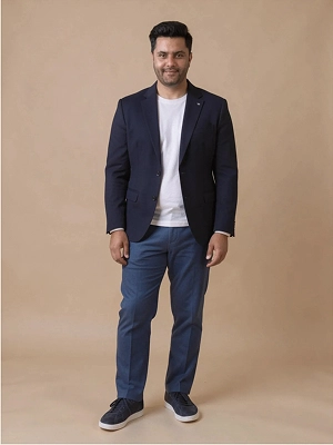 Tailored blazer virtual try-on output